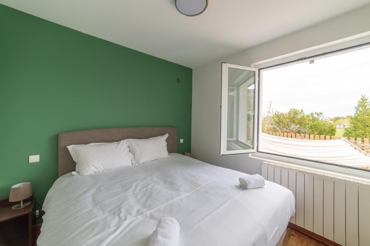 Auberge Trabenia Ascain Kamer foto