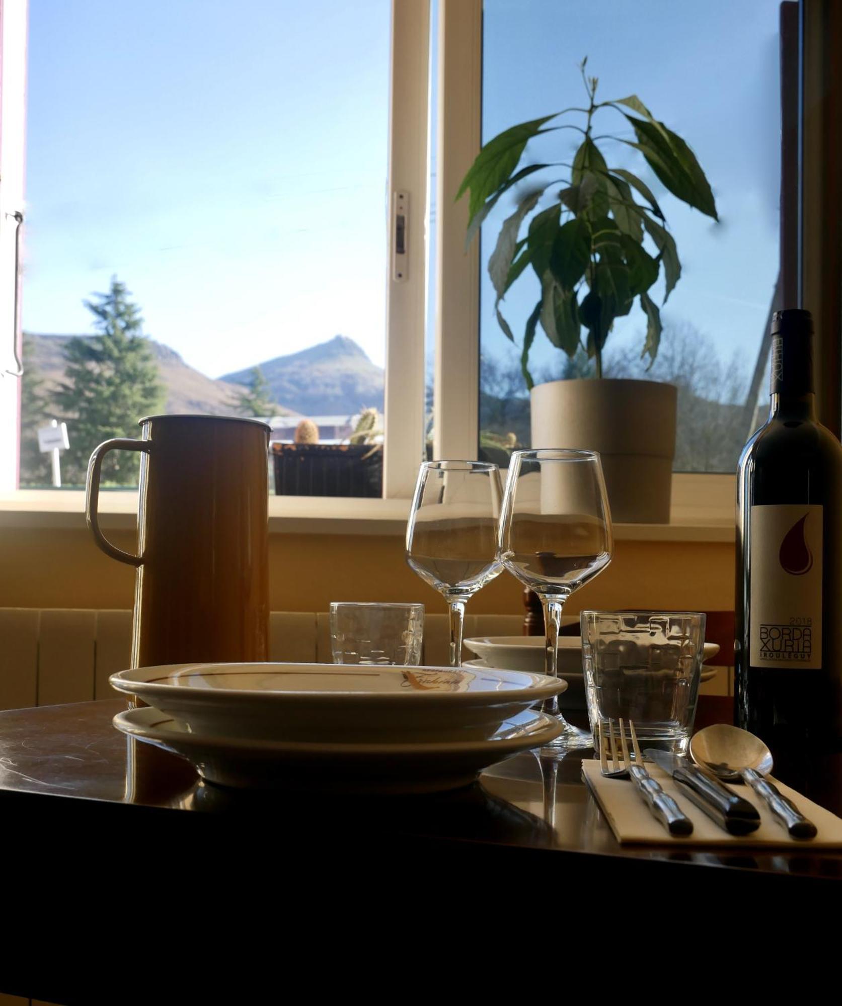 Auberge Trabenia Ascain Buitenkant foto